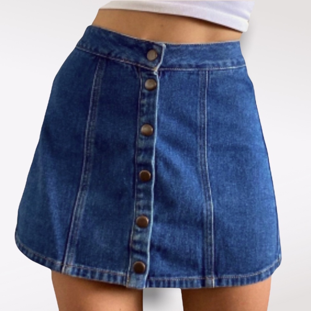 Brandy Melville Women’s Front Snap Blue Denim Jean Mini Skirt Size 25